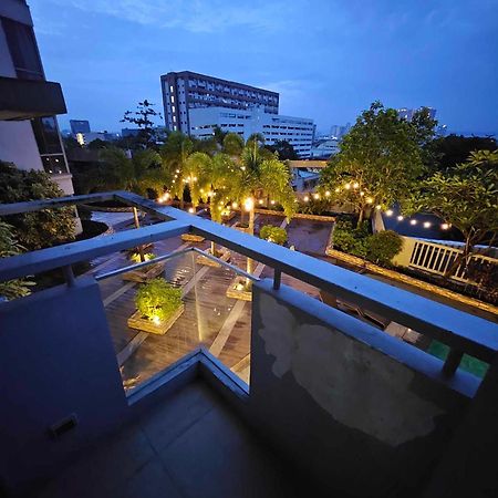 Cubao Manhattan Heights Unit 5A Tower C Quezon City Buitenkant foto