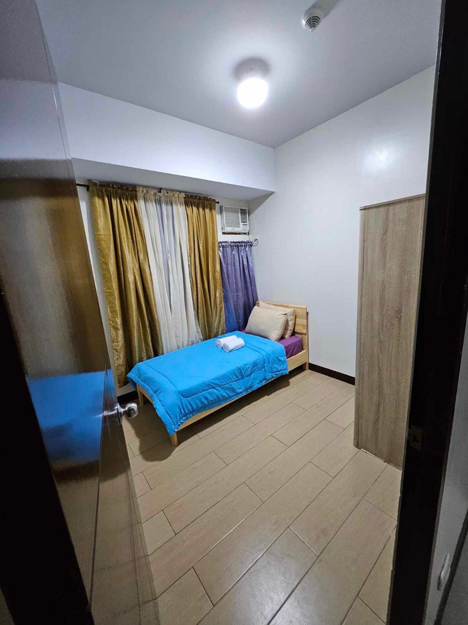 Cubao Manhattan Heights Unit 5A Tower C Quezon City Buitenkant foto