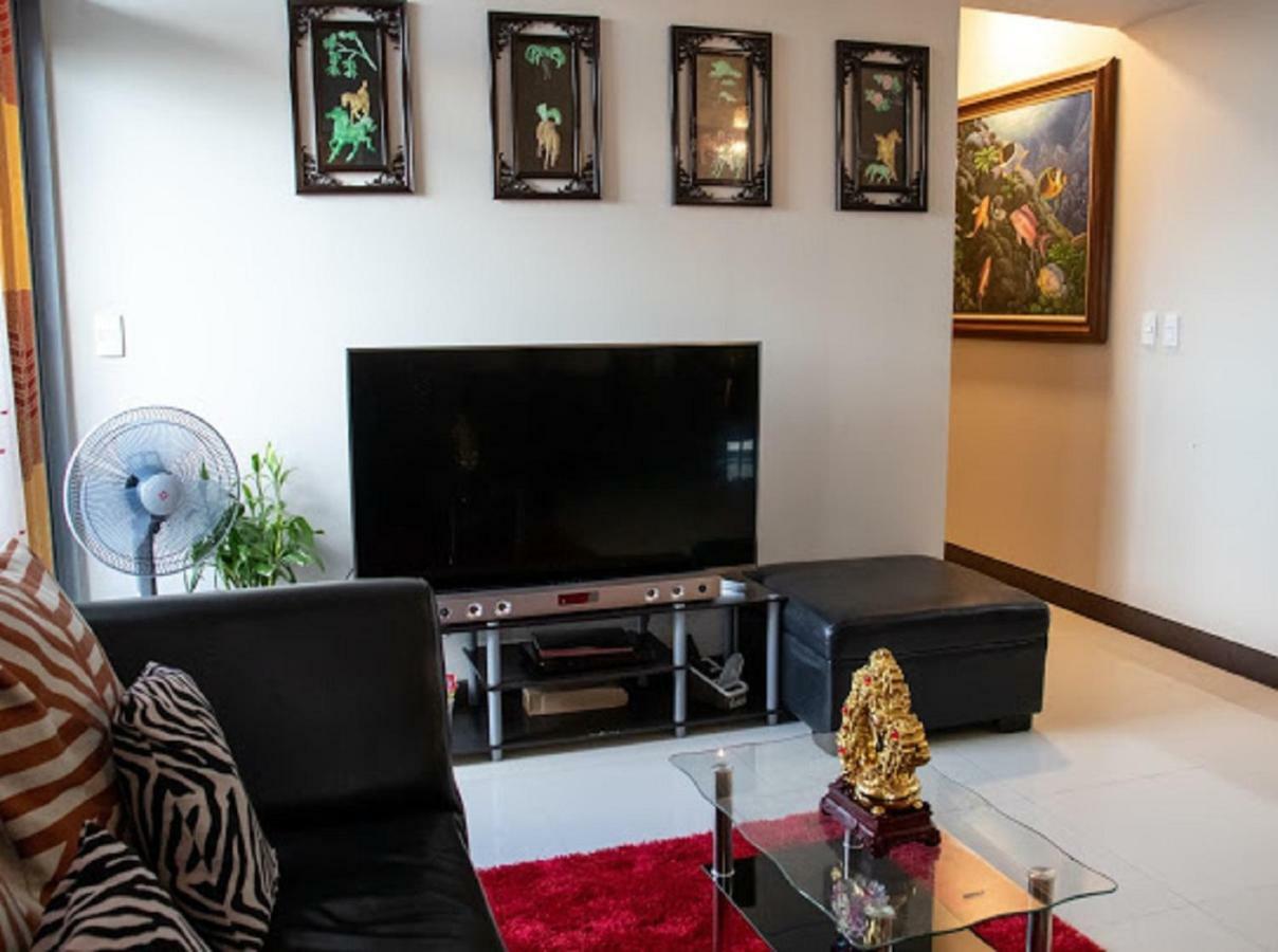 Cubao Manhattan Heights Unit 5A Tower C Quezon City Buitenkant foto