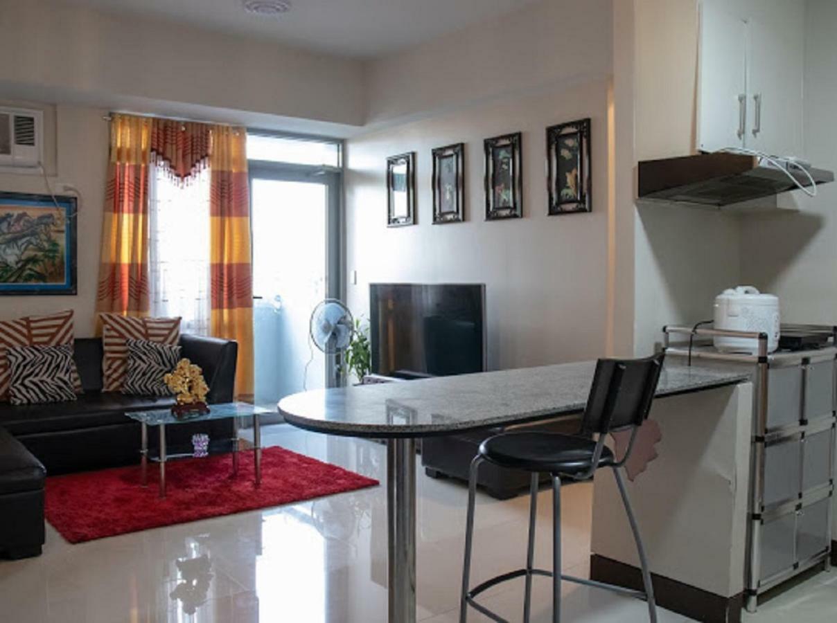 Cubao Manhattan Heights Unit 5A Tower C Quezon City Buitenkant foto