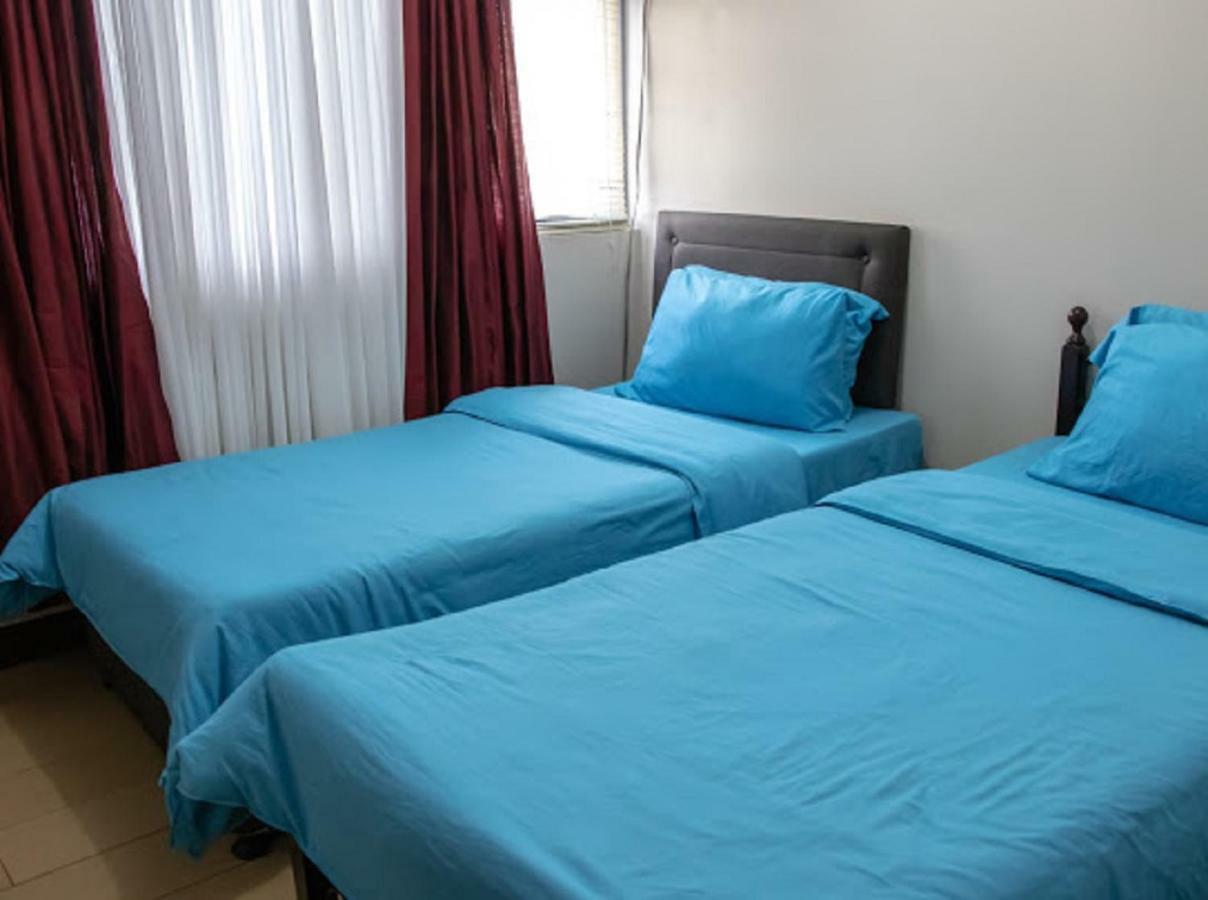 Cubao Manhattan Heights Unit 5A Tower C Quezon City Buitenkant foto