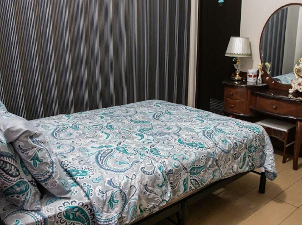Cubao Manhattan Heights Unit 5A Tower C Quezon City Buitenkant foto