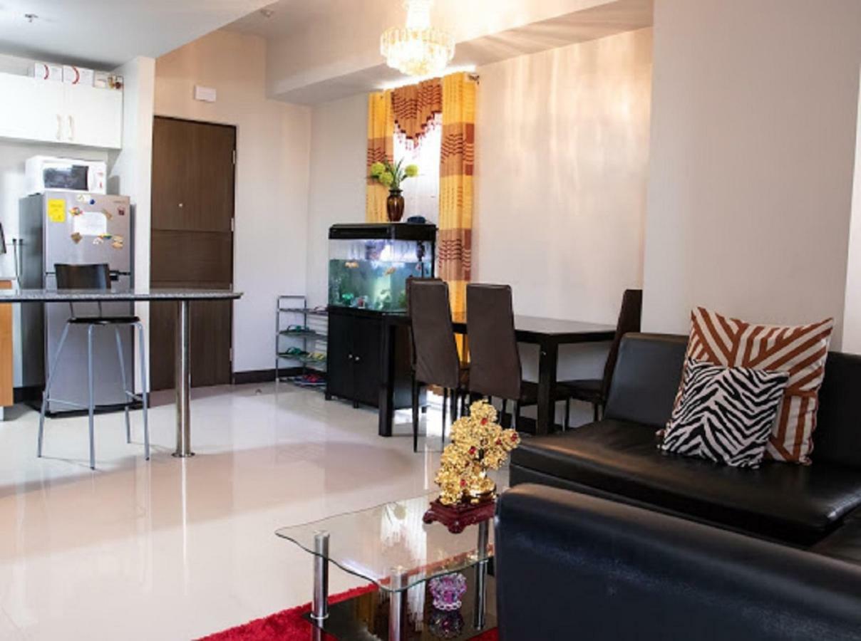 Cubao Manhattan Heights Unit 5A Tower C Quezon City Buitenkant foto