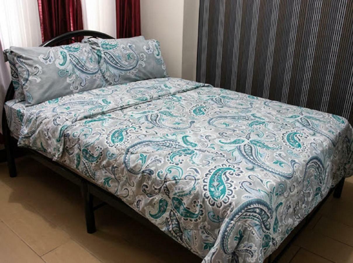 Cubao Manhattan Heights Unit 5A Tower C Quezon City Buitenkant foto