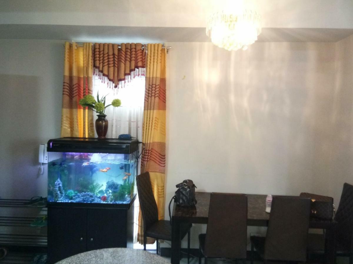 Cubao Manhattan Heights Unit 5A Tower C Quezon City Buitenkant foto